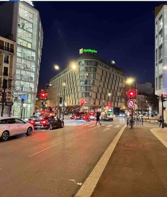 Week-End Porte De クリシー エクステリア 写真